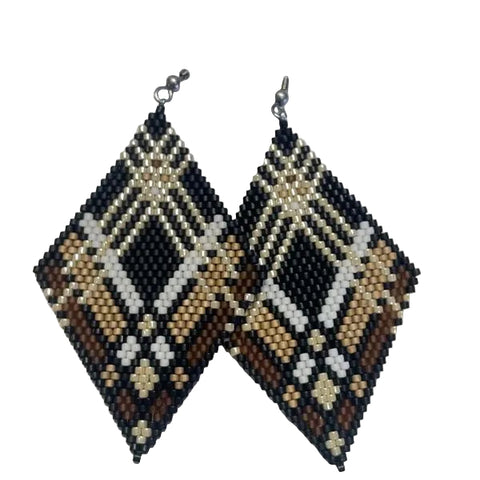 Large Delica Diamonds - Sharon Iserhoff, Waskaganish