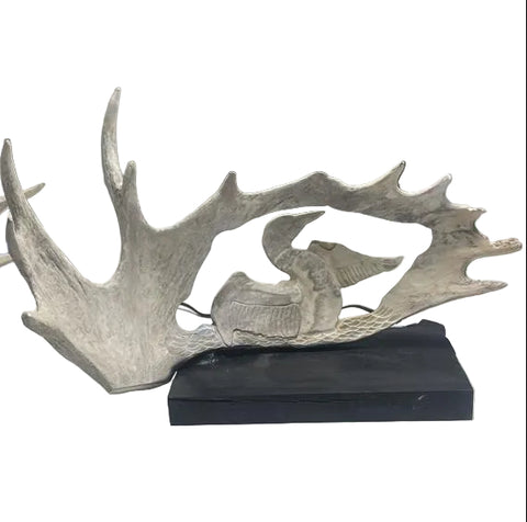 Moose Antler Carving - Gordon Shecapio Blacksmith, Ouje-bougoumou