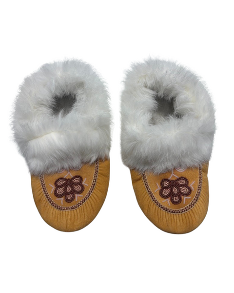 Ladies Handmade Moccasins – Smoked Moose-Hide with Traditional Beadwork (Fur or No Fur)