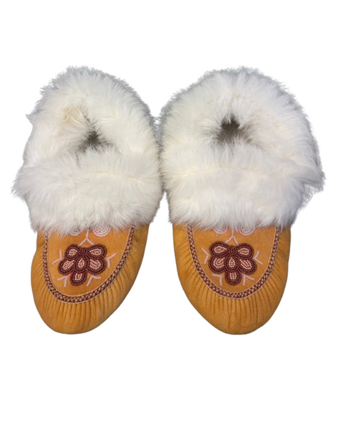 Ladies Handmade Moccasins – Smoked Moose-Hide with Traditional Beadwork (Fur or No Fur)