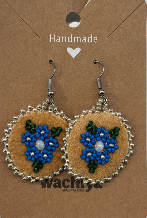 Round Cree Floral Beaded Moosehide Earrings (1")
