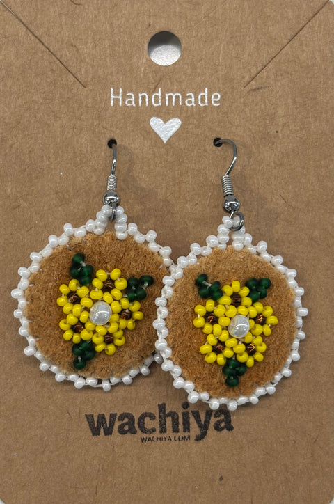 Round Cree Floral Beaded Moosehide Earrings (1")