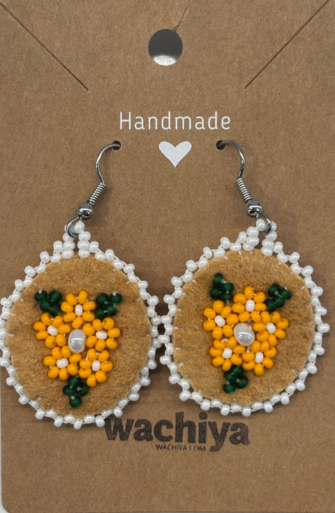 Round Cree Floral Beaded Moosehide Earrings (1")