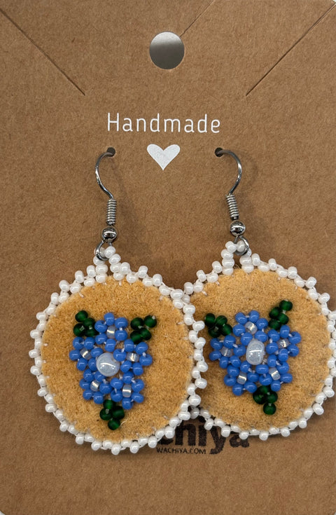 Round Cree Floral Beaded Moosehide Earrings (1")