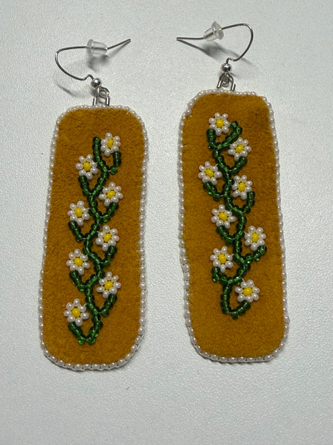 Beaded Floral Earrings – Commercial Moose Hide