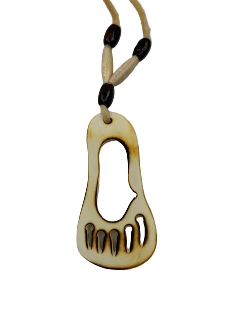 Morris Mianscum Bear Paw Antler Necklace – 16"