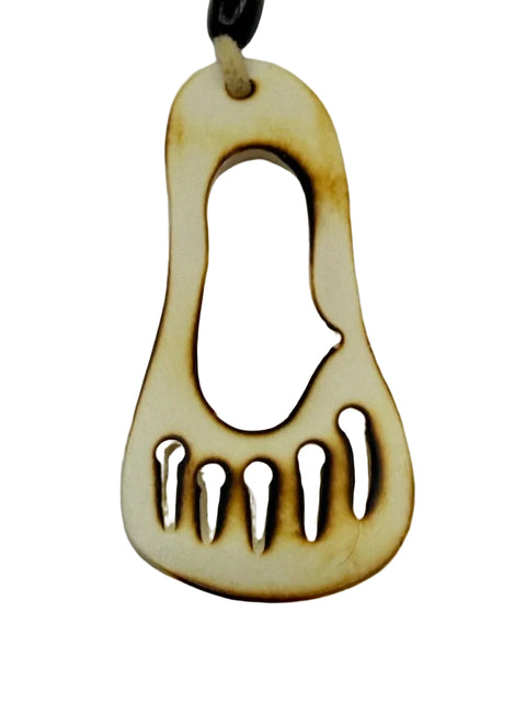 Morris Mianscum Bear Paw Antler Necklace – 16"