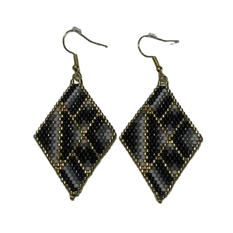 Medium Delica Diamonds - Sharon Iserhoff, Waskaganish