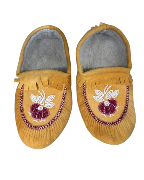 Ladies Handmade Moccasins – Smoked Moose-Hide with Traditional Beadwork (Fur or No Fur)